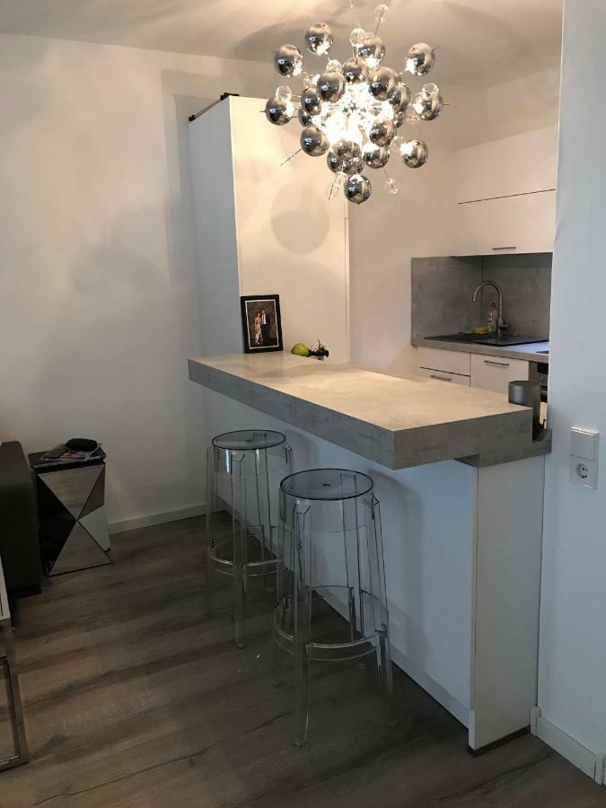 Modernes, Messenahes 1-zi-appartment Apartment Hannover