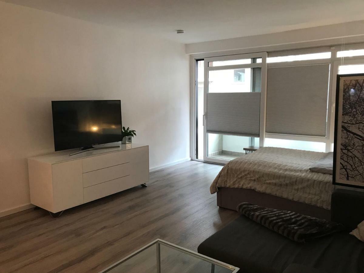 Modernes, Messenahes 1-zi-appartment Apartment Hannover
